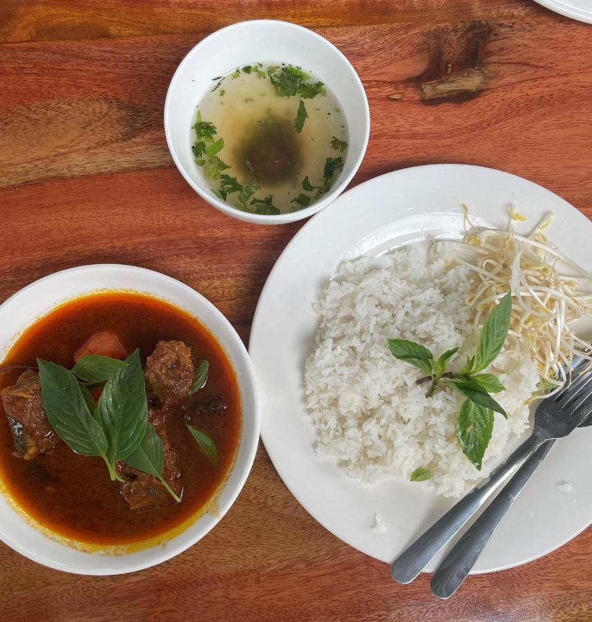 Thuan Phat Hotel 속짱시 외부 사진